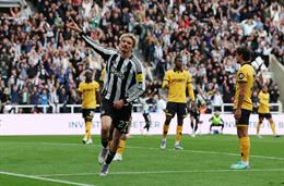 Lãnh đạo Bayern chê Newcastle ngu ngốc khi chiêu mộ Woltemade