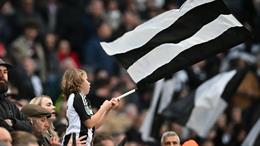 Shearer cảnh báo Barca: “St. James’ Park dễ đi khó về”