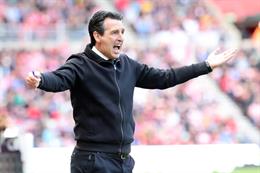 Unai Emery chỉ trích cầu thủ Aston Villa lười biếng