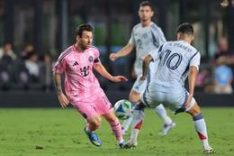 Lionel Messi "tàng hình", Inter Miami thua đau ngay trên sân nhà