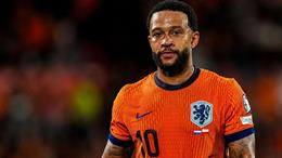 Depay bị trộm hộ chiếu, lỡ ngày hội quân tuyển Hà Lan