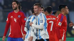 Franco Mastantuono: "Messi là HLV tuyệt nhất mà bạn có ở trên sân!"