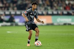 Arsenal đưa hậu vệ Eintracht Frankfurt vào tầm ngắm