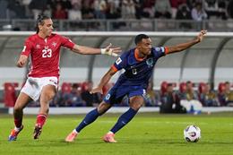 Ryan Gravenberch của Liverpool chấn thương trước đại chiến MU