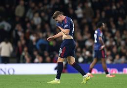 Cựu tiền đạo Arsenal bênh vực Viktor Gyokeres