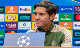 HLV Villarreal kêu gọi các học trò chơi tập trung để vượt qua Man City
