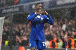 HLV Maresca lên tiếng về tình hình của Moises Caicedo