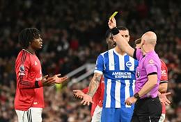 Ngoại hạng Anh giải thích lý do Patrick Dorgu không bị đuổi khỏi sân trước Brighton