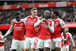 Alan Shearer tiết lộ lợi thế lớn của Arsenal so với Liverpool và Man City