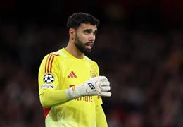 Thủ môn nhàn rỗi nhất tháng 10 gọi tên David Raya