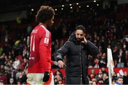 Joshua Zirkzee được khuyên rời MU vào tháng 1