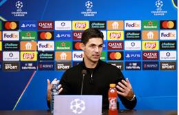 Arsenal thắng trận thứ 10 liên tiếp, Mikel Arteta phản ứng thế nào?