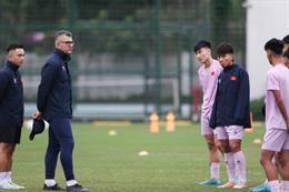 HLV Cristiano Roland hài lòng với U17 Việt Nam trước thềm vòng loại châu Á