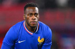 Tiểu sử Arnaud Kalimuendo của Nottingham