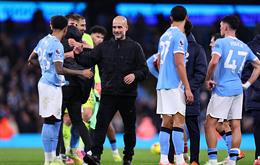 Pep nhắc tới Arsenal trước trận thắng của Man City