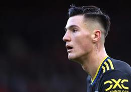 MU đã chi quá nhiều tiền cho Benjamin Sesko 