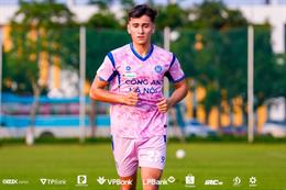 CLB CAHN cho HAGL mượn sao trẻ Việt kiều