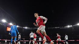 Cái duyên của Leandro Trossard giúp Arsenal đánh bại Tottenham