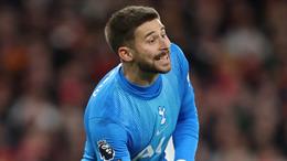 Vicario xin lỗi CĐV Tottenham, chỉ trích lối chơi thụ động