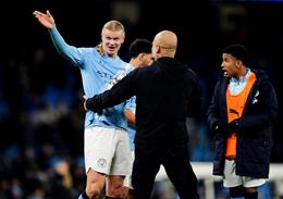 Pep Guardiola: Thắng ở phút bù giờ tốt cho Man City