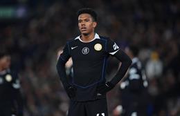 Enzo Maresca tiết lộ lí do rút Estevao rời sân sớm trước Leeds