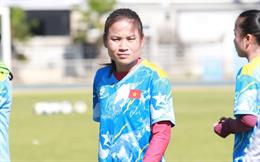 Nữ tuyển thủ Việt Nam chấn thương sau khi lập hat-trick