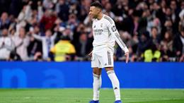 Mbappe cân bằng kỷ lục ghi bàn trong năm dương lịch của Ronaldo