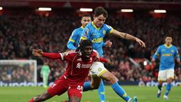 Wolves lập kỷ lục tệ hại sau trận thua Liverpool