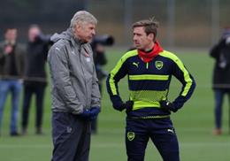 Nacho Monreal ngạc nhiên vì 3 cái tên chưa thành công ở Arsenal