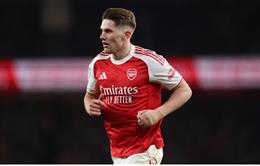 Gabriel Jesus xứng đáng đá chính hơn Viktor Gyokeres