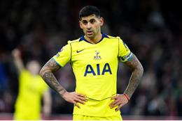 Tottenham nhận tin không vui từ Cristian Romero
