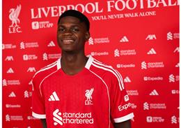 Liverpool ra mắt tân binh Ndiaye