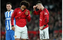 Owen Hargreaves bảo vệ Benjamin Sesko