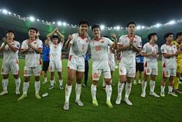 Báo Hàn Quốc ca ngợi HLV Kim Sang Sik mang tới phép màu