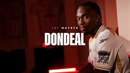 Tiểu sử tiền vệ phòng ngự Jay Matete