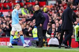 Pep Guardiola giải thích lý do thay Erling Haaland trước MU