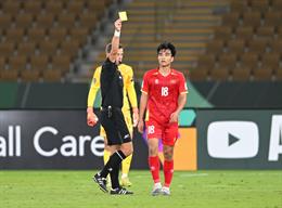 U23 Việt Nam gặp lại trọng tài rút thẻ đỏ Lý Đức