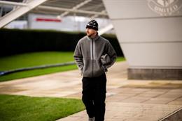 Mason Mount kiếm núi tiền từ các hoạt động bên ngoài sân cỏ 