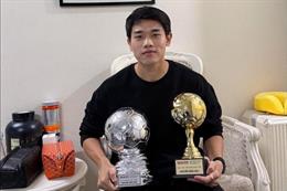 Đình Bắc khoe cú đúp danh hiệu cao quý trên trang cá nhân