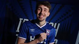 Tiểu sử tiền vệ Dan Neill