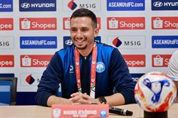 HLV Nam Định cảnh báo đối thủ về Xuân Son