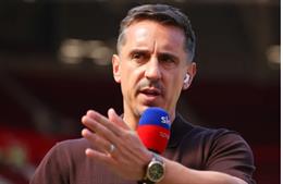 Gary Neville gửi lời cảnh báo tới Arsenal 