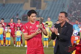 Đình Bắc nhận giải Vua phá lưới U23 châu Á ngay trước thềm đại chiến V.League