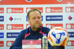 Thầy trò HLV Polking quyết đá hết mình trong trận đấu chia tay Shopee Cup