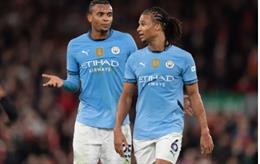 Cuộc đua vô địch ở EPL sẽ kết thúc nếu Man City thua Liverpool