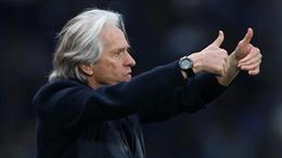 HLV Jesus ra tối hậu thư cho Al-Nassr, tương lai gắn chặt với Ronaldo