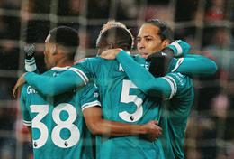 Virgil van Dijk hài lòng khi Livepool đã làm tốt hơn Man City và Arsenal