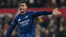 Gabriel Magalhaes thoát thẻ đỏ ở trận hòa Brentford