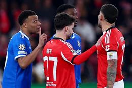 Mbappe kêu gọi cấm cầu thủ Benfica vì phân biệt chủng tộc