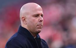 Arne Slot đáp trả nhận định của Wayne Rooney